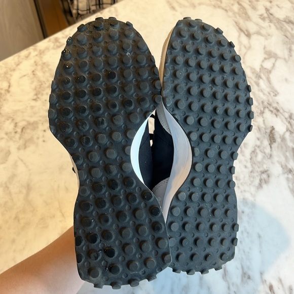 New Balance 327 Sneakers - Picture 5 of 5